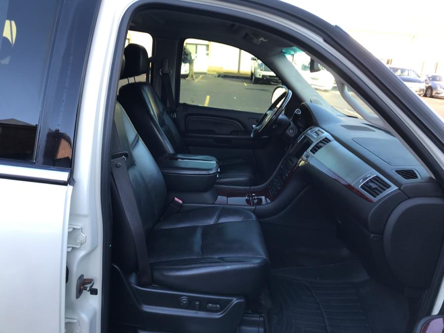 2008 Cadillac Escalade AWD 4dr, available for sale in Hartford, Connecticut | Lex Autos LLC. Hartford, Connecticut 2008 Cadillac Escalade AWD 4dr, available for sale in Hartford, Connecticut | Lex Autos LLC. Hartford, Connecticut