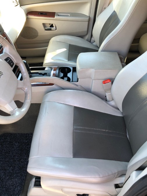 2005 Jeep Grand Cherokee 4dr Limited 4WD, available for sale in Suffield, Connecticut | Suffield Auto LLC. Suffield, Connecticut 2005 Jeep Grand Cherokee 4dr Limited 4WD, available for sale in Suffield, Connecticut | Suffield Auto LLC. Suffield, Connecticut