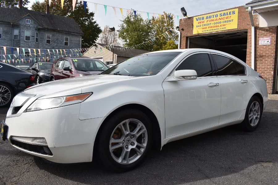 2009 Acura TL 4dr Sdn 2WD Tech, available for sale in Hartford, Connecticut | VEB Auto Sales. Hartford, Connecticut