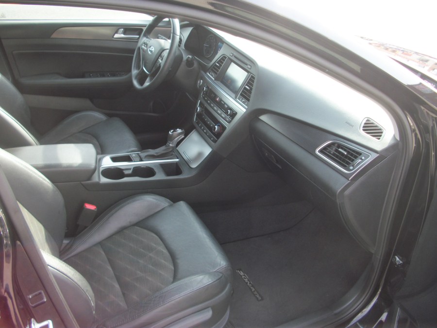 2017 Hyundai Sonata Sport Sport 2.4L, available for sale in Jamaica, New York | Gateway Car Dealer Inc. Jamaica, New York 2017 Hyundai Sonata Sport Sport 2.4L, available for sale in Jamaica, New York | Gateway Car Dealer Inc. Jamaica, New York
