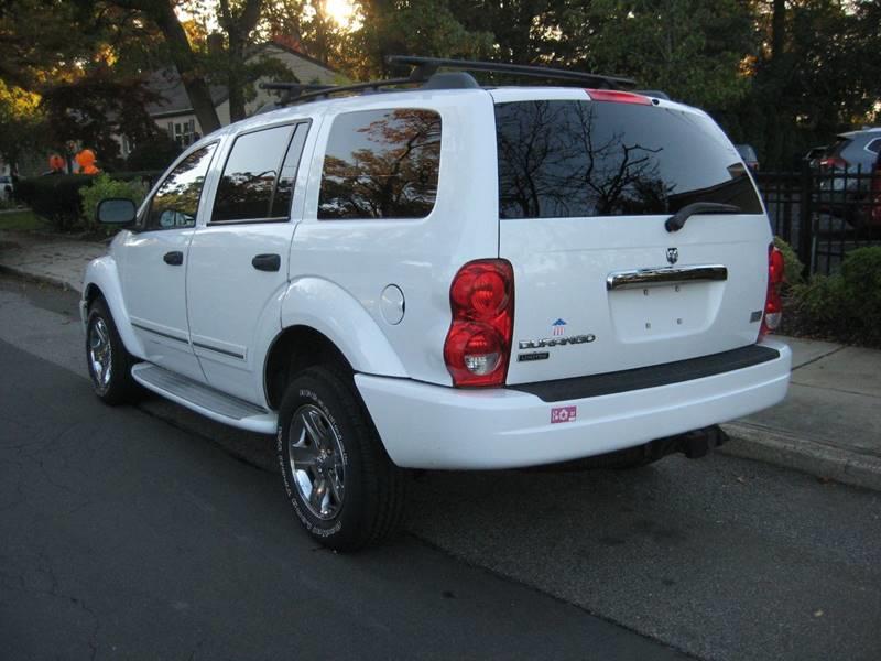 2005 Dodge Durango Limited 4WD 4dr SUV w/ Front, Rear and Third Row H, available for sale in Massapequa, New York | Rite Choice Auto Inc.. Massapequa, New York 2005 Dodge Durango Limited 4WD 4dr SUV w/ Front, Rear and Third Row H, available for sale in Massapequa, New York | Rite Choice Auto Inc.. Massapequa, New York