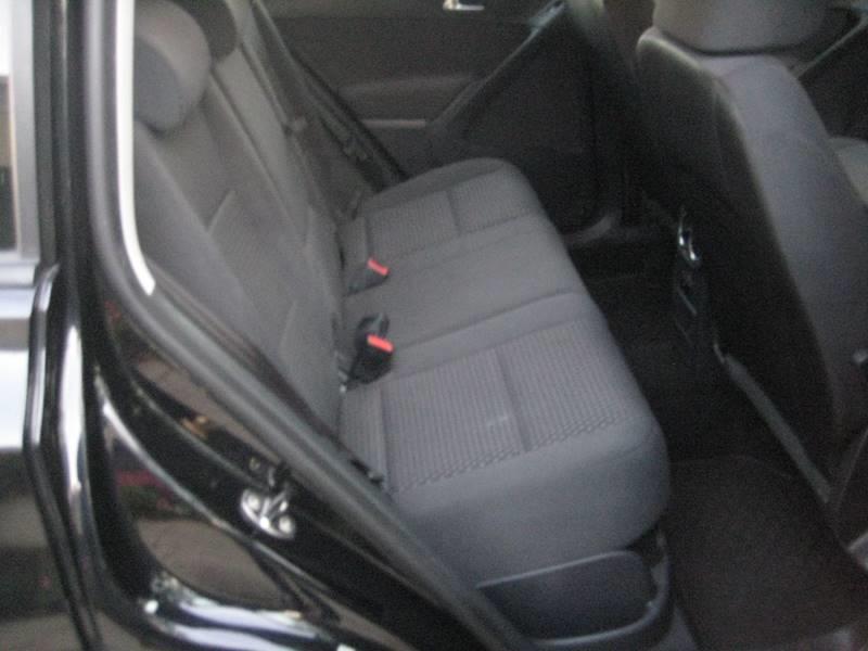 2011 Volkswagen Tiguan SE 4Motion 4dr SUV, available for sale in Massapequa, New York | Rite Choice Auto Inc.. Massapequa, New York 2011 Volkswagen Tiguan SE 4Motion 4dr SUV, available for sale in Massapequa, New York | Rite Choice Auto Inc.. Massapequa, New York