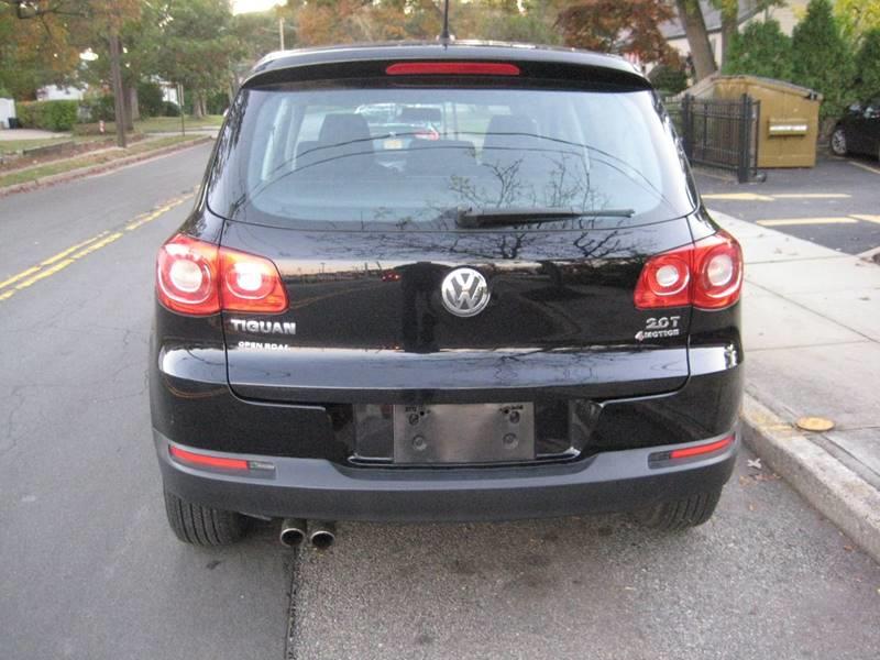 2011 Volkswagen Tiguan SE 4Motion 4dr SUV, available for sale in Massapequa, New York | Rite Choice Auto Inc.. Massapequa, New York 2011 Volkswagen Tiguan SE 4Motion 4dr SUV, available for sale in Massapequa, New York | Rite Choice Auto Inc.. Massapequa, New York