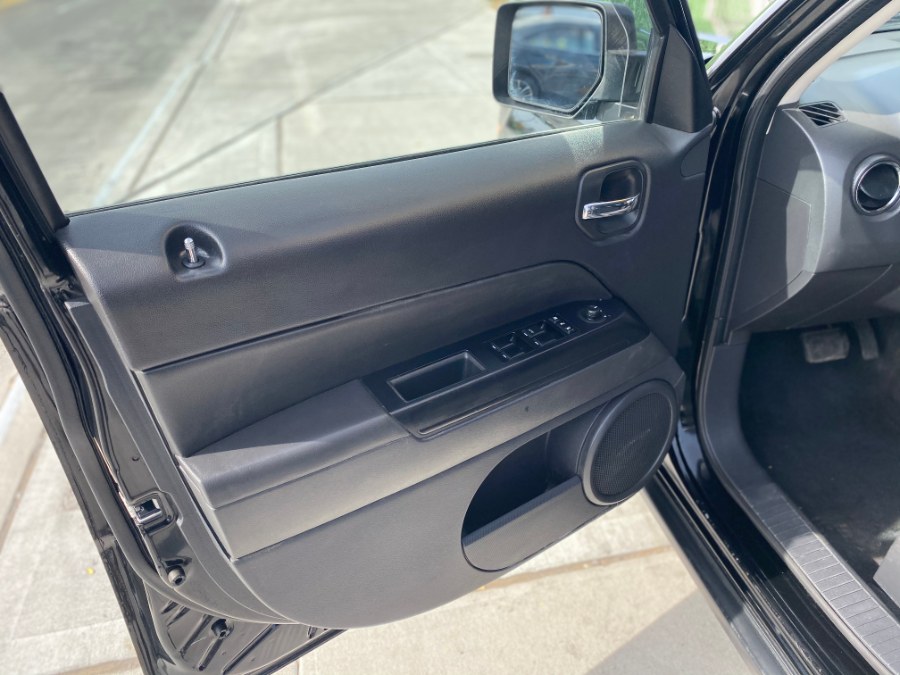 2012 Jeep Patriot 4WD 4dr Sport, available for sale in Middle Village, New York | Middle Village Motors . Middle Village, New York 2012 Jeep Patriot 4WD 4dr Sport, available for sale in Middle Village, New York | Middle Village Motors . Middle Village, New York