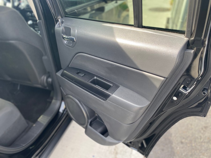 2012 Jeep Patriot 4WD 4dr Sport, available for sale in Middle Village, New York | Middle Village Motors . Middle Village, New York 2012 Jeep Patriot 4WD 4dr Sport, available for sale in Middle Village, New York | Middle Village Motors . Middle Village, New York