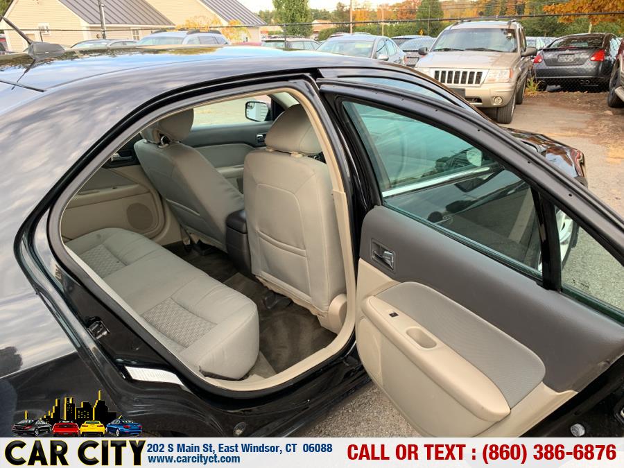 2012 Ford Fusion 4dr Sdn SE FWD, available for sale in East Windsor, Connecticut | Car City LLC. East Windsor, Connecticut 2012 Ford Fusion 4dr Sdn SE FWD, available for sale in East Windsor, Connecticut | Car City LLC. East Windsor, Connecticut