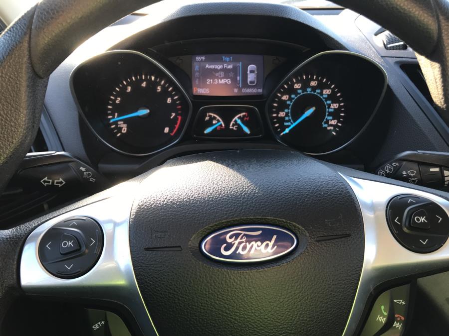 2014 Ford Escape FWD 4dr S, available for sale in Manchester, Connecticut | Best Auto Sales LLC. Manchester, Connecticut 2014 Ford Escape FWD 4dr S, available for sale in Manchester, Connecticut | Best Auto Sales LLC. Manchester, Connecticut