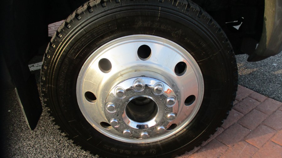 2005 Ford F550 HEAVY DUTY, available for sale in Bronx, New York | TNT Auto Sales USA inc. Bronx, New York 2005 Ford F550 HEAVY DUTY, available for sale in Bronx, New York | TNT Auto Sales USA inc. Bronx, New York