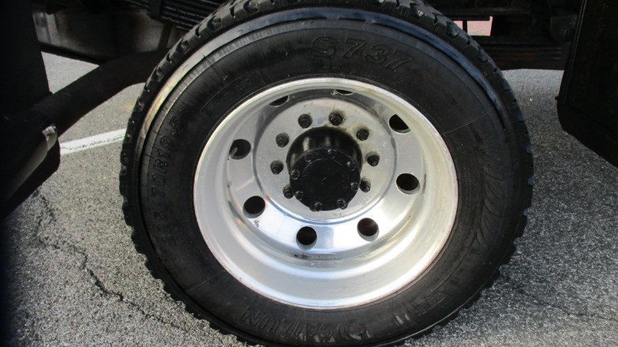 2005 Ford F550 HEAVY DUTY, available for sale in Bronx, New York | TNT Auto Sales USA inc. Bronx, New York 2005 Ford F550 HEAVY DUTY, available for sale in Bronx, New York | TNT Auto Sales USA inc. Bronx, New York