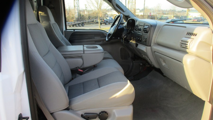 2005 Ford F550 HEAVY DUTY, available for sale in Bronx, New York | TNT Auto Sales USA inc. Bronx, New York 2005 Ford F550 HEAVY DUTY, available for sale in Bronx, New York | TNT Auto Sales USA inc. Bronx, New York