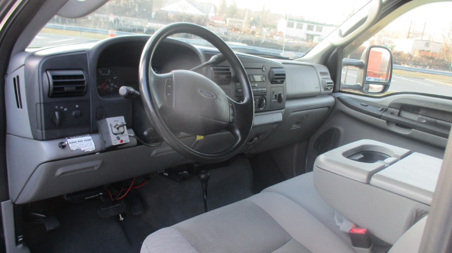 2005 Ford F550 HEAVY DUTY, available for sale in Bronx, New York | TNT Auto Sales USA inc. Bronx, New York 2005 Ford F550 HEAVY DUTY, available for sale in Bronx, New York | TNT Auto Sales USA inc. Bronx, New York