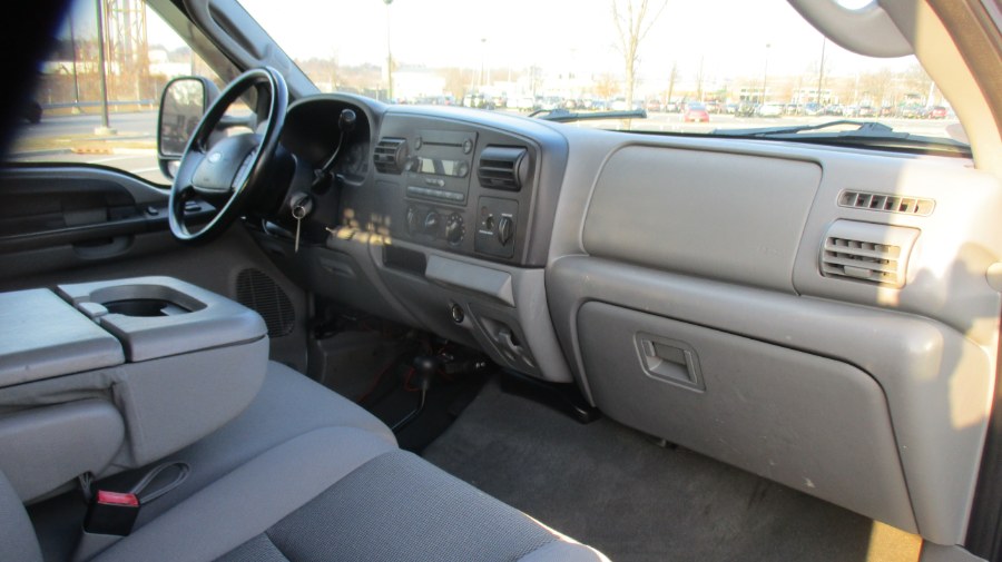2005 Ford F550 HEAVY DUTY, available for sale in Bronx, New York | TNT Auto Sales USA inc. Bronx, New York 2005 Ford F550 HEAVY DUTY, available for sale in Bronx, New York | TNT Auto Sales USA inc. Bronx, New York