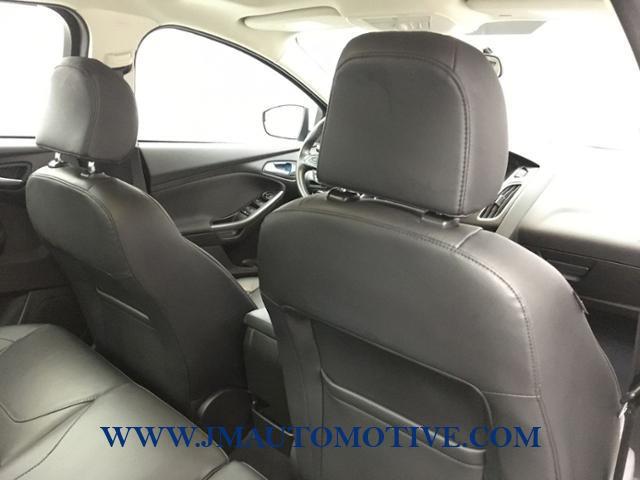 2016 Ford Focus 4dr Sdn SE, available for sale in Naugatuck, Connecticut | J&M Automotive Sls&Svc LLC. Naugatuck, Connecticut 2016 Ford Focus 4dr Sdn SE, available for sale in Naugatuck, Connecticut | J&M Automotive Sls&Svc LLC. Naugatuck, Connecticut
