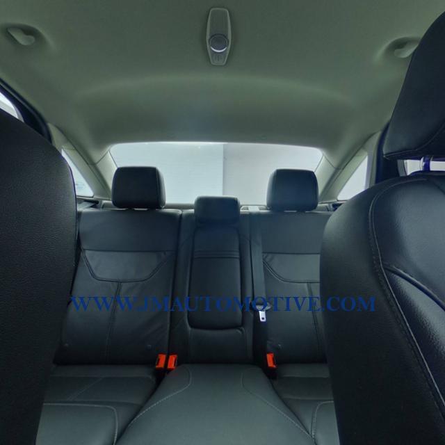 2016 Ford Focus 4dr Sdn SE, available for sale in Naugatuck, Connecticut | J&M Automotive Sls&Svc LLC. Naugatuck, Connecticut 2016 Ford Focus 4dr Sdn SE, available for sale in Naugatuck, Connecticut | J&M Automotive Sls&Svc LLC. Naugatuck, Connecticut