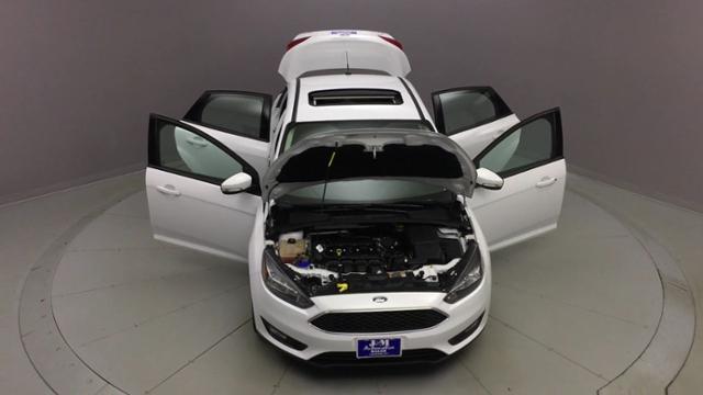 2016 Ford Focus 4dr Sdn SE, available for sale in Naugatuck, Connecticut | J&M Automotive Sls&Svc LLC. Naugatuck, Connecticut 2016 Ford Focus 4dr Sdn SE, available for sale in Naugatuck, Connecticut | J&M Automotive Sls&Svc LLC. Naugatuck, Connecticut