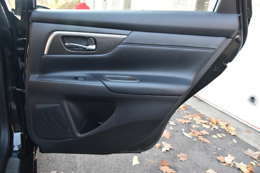 Used Nissan Altima 4dr Sdn I4 2.5 SL 2013 | Highline Car Connection. Waterbury, Connecticut Used Nissan Altima 4dr Sdn I4 2.5 SL 2013 | Highline Car Connection. Waterbury, Connecticut