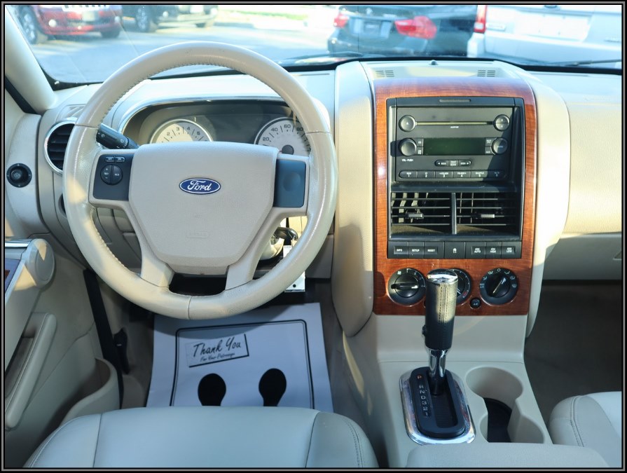 2006 Ford Explorer 4dr 114" WB 4.0L Eddie Bauer 4WD, available for sale in Huntington Station, New York | My Auto Inc.. Huntington Station, New York 2006 Ford Explorer 4dr 114" WB 4.0L Eddie Bauer 4WD, available for sale in Huntington Station, New York | My Auto Inc.. Huntington Station, New York