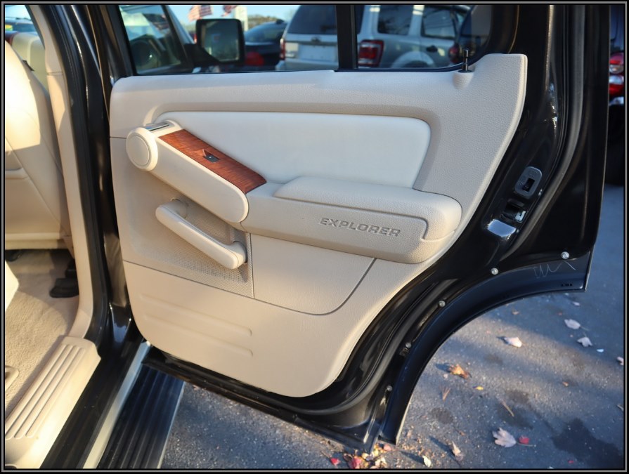 2006 Ford Explorer 4dr 114" WB 4.0L Eddie Bauer 4WD, available for sale in Huntington Station, New York | My Auto Inc.. Huntington Station, New York 2006 Ford Explorer 4dr 114" WB 4.0L Eddie Bauer 4WD, available for sale in Huntington Station, New York | My Auto Inc.. Huntington Station, New York