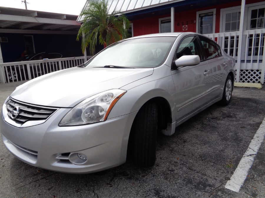 2012 Nissan Altima 4dr Sdn I4 CVT 2.5 S, available for sale in Winter Park, Florida | Rahib Motors. Winter Park, Florida