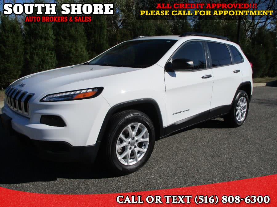2016 Jeep Cherokee 4WD 4dr Sport, available for sale in Massapequa, New York | South Shore Auto Brokers & Sales. Massapequa, New York