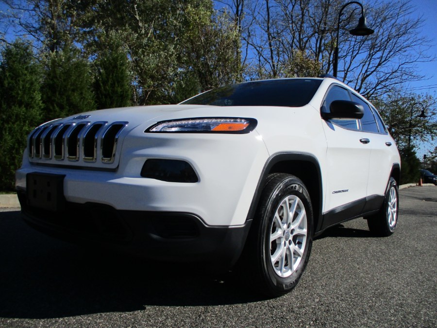 2016 Jeep Cherokee 4WD 4dr Sport, available for sale in Massapequa, New York | South Shore Auto Brokers & Sales. Massapequa, New York 2016 Jeep Cherokee 4WD 4dr Sport, available for sale in Massapequa, New York | South Shore Auto Brokers & Sales. Massapequa, New York