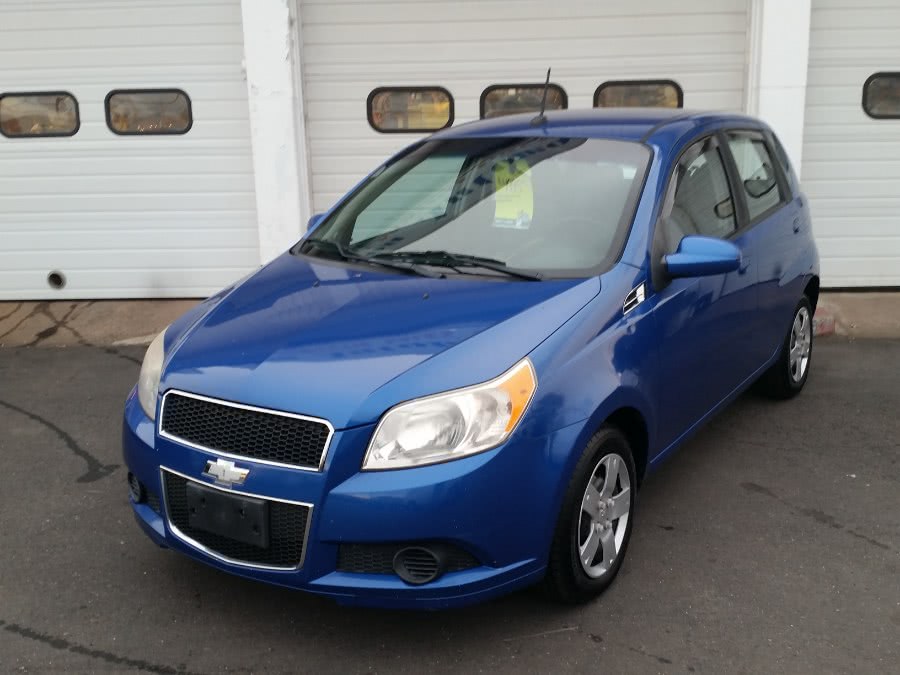 2009 Chevrolet Aveo 5dr HB LS, available for sale in Berlin, Connecticut | Action Automotive. Berlin, Connecticut