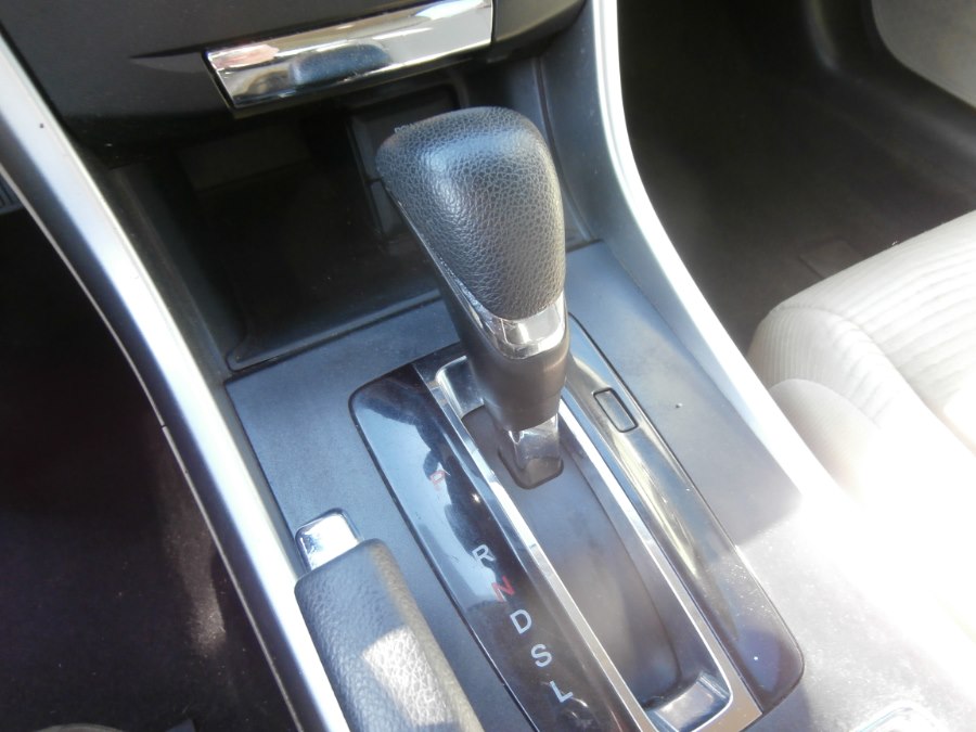 2014 Honda Accord Sedan 4dr I4 CVT LX, available for sale in Waterbury, Connecticut | Jim Juliani Motors. Waterbury, Connecticut 2014 Honda Accord Sedan 4dr I4 CVT LX, available for sale in Waterbury, Connecticut | Jim Juliani Motors. Waterbury, Connecticut