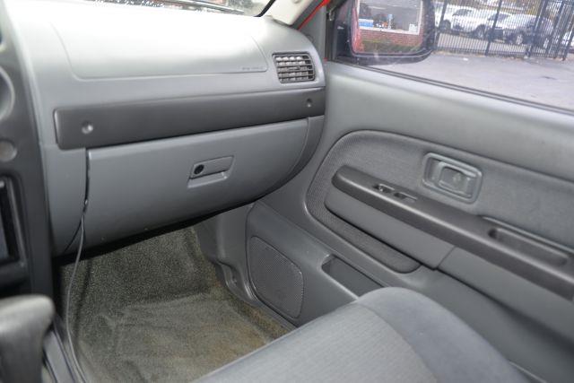 2004 Nissan Frontier XE-V6 Crew Cab 2WD, available for sale in New Haven, Connecticut | Boulevard Motors LLC. New Haven, Connecticut 2004 Nissan Frontier XE-V6 Crew Cab 2WD, available for sale in New Haven, Connecticut | Boulevard Motors LLC. New Haven, Connecticut