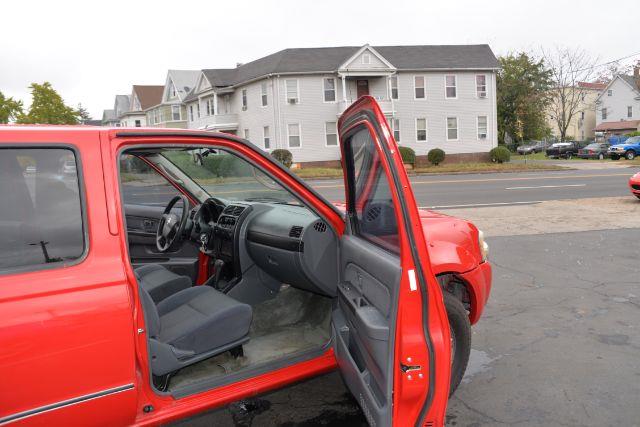 2004 Nissan Frontier XE-V6 Crew Cab 2WD, available for sale in New Haven, Connecticut | Boulevard Motors LLC. New Haven, Connecticut 2004 Nissan Frontier XE-V6 Crew Cab 2WD, available for sale in New Haven, Connecticut | Boulevard Motors LLC. New Haven, Connecticut