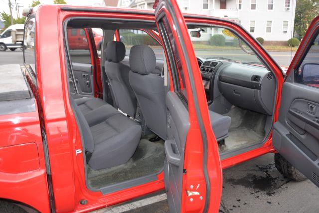 2004 Nissan Frontier XE-V6 Crew Cab 2WD, available for sale in New Haven, Connecticut | Boulevard Motors LLC. New Haven, Connecticut 2004 Nissan Frontier XE-V6 Crew Cab 2WD, available for sale in New Haven, Connecticut | Boulevard Motors LLC. New Haven, Connecticut