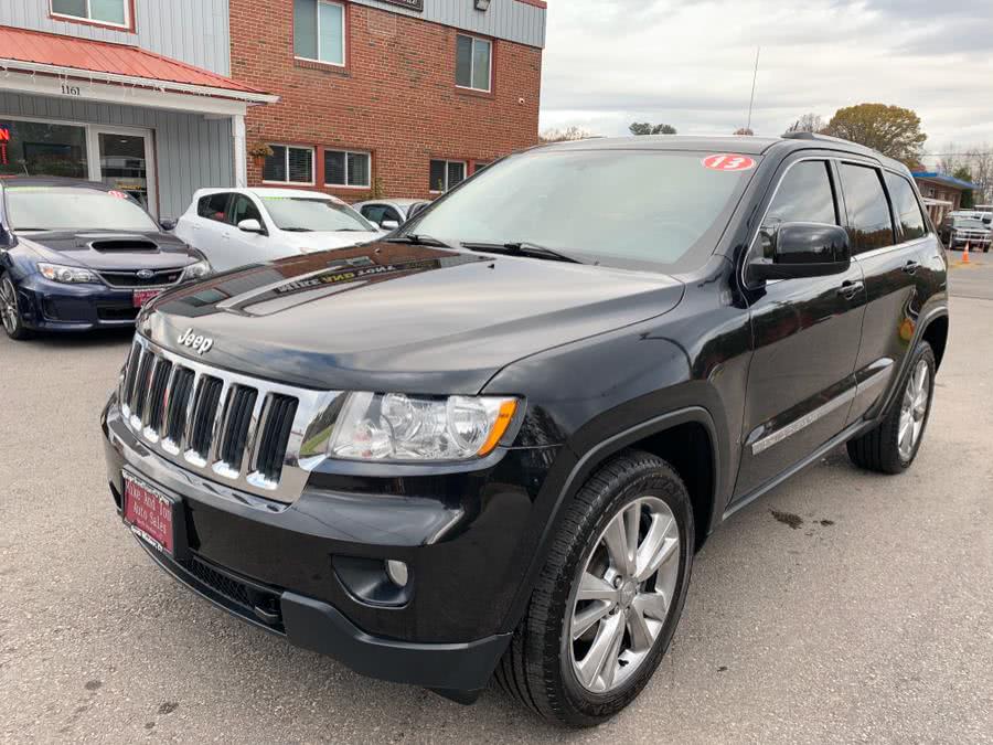 2013 Jeep Grand Cherokee 4WD 4dr Laredo, available for sale in South Windsor, Connecticut | Mike And Tony Auto Sales, Inc. South Windsor, Connecticut