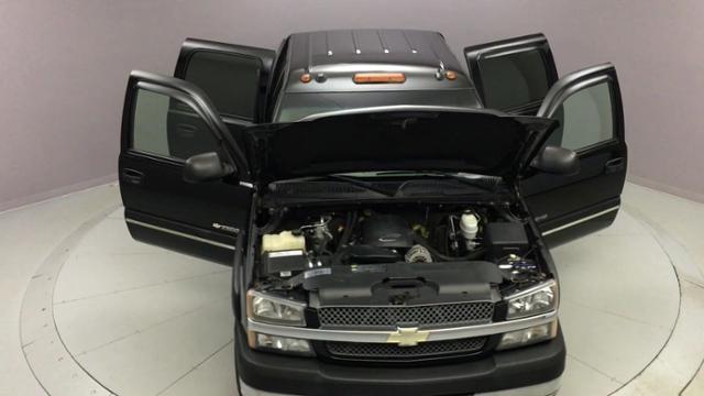2004 Chevrolet Silverado 2500hd Crew Cab 153 WB 4WD LT, available for sale in Naugatuck, Connecticut | J&M Automotive Sls&Svc LLC. Naugatuck, Connecticut 2004 Chevrolet Silverado 2500hd Crew Cab 153 WB 4WD LT, available for sale in Naugatuck, Connecticut | J&M Automotive Sls&Svc LLC. Naugatuck, Connecticut