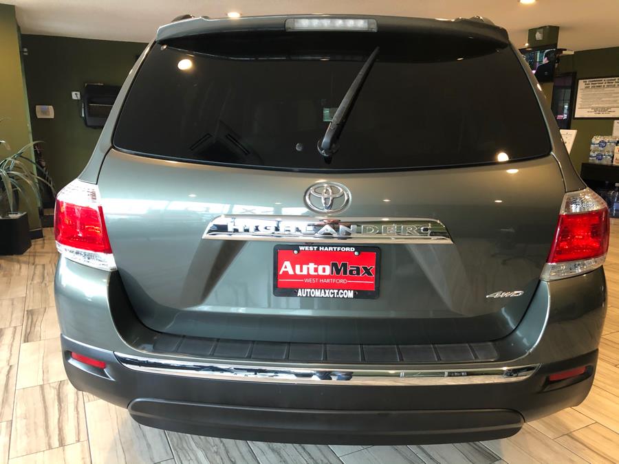 2013 Toyota Highlander 4WD 4dr V6 Limited (Natl), available for sale in West Hartford, Connecticut | AutoMax. West Hartford, Connecticut 2013 Toyota Highlander 4WD 4dr V6 Limited (Natl), available for sale in West Hartford, Connecticut | AutoMax. West Hartford, Connecticut