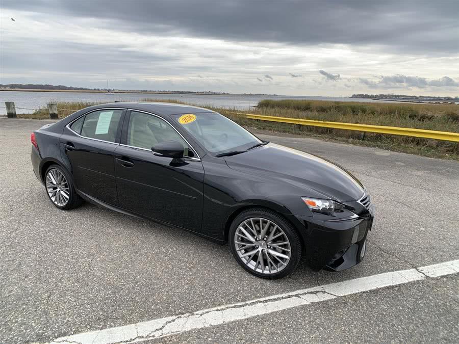 2016 Lexus IS 300 4dr Sdn AWD, available for sale in Stratford, Connecticut | Wiz Leasing Inc. Stratford, Connecticut