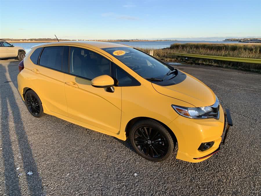 2018 Honda Fit Sport Manual, available for sale in Stratford, Connecticut | Wiz Leasing Inc. Stratford, Connecticut