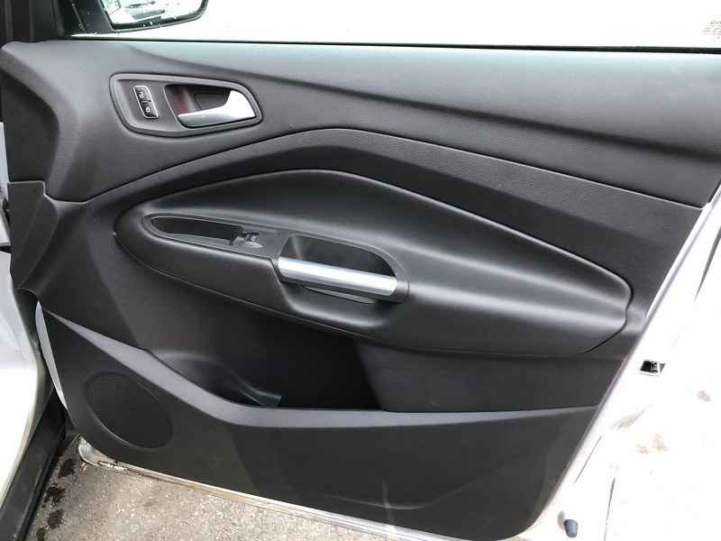 Used Ford Escape 4WD 4dr Titanium 2014 | Union Street Auto Sales. West Springfield, Massachusetts Used Ford Escape 4WD 4dr Titanium 2014 | Union Street Auto Sales. West Springfield, Massachusetts