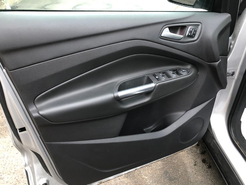 Used Ford Escape 4WD 4dr Titanium 2014 | Union Street Auto Sales. West Springfield, Massachusetts Used Ford Escape 4WD 4dr Titanium 2014 | Union Street Auto Sales. West Springfield, Massachusetts