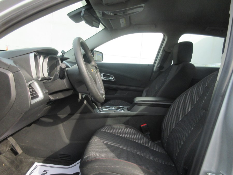 2017 Chevrolet Equinox FWD 4dr LS, available for sale in Linden, New Jersey | Route 27 Auto Mall. Linden, New Jersey 2017 Chevrolet Equinox FWD 4dr LS, available for sale in Linden, New Jersey | Route 27 Auto Mall. Linden, New Jersey