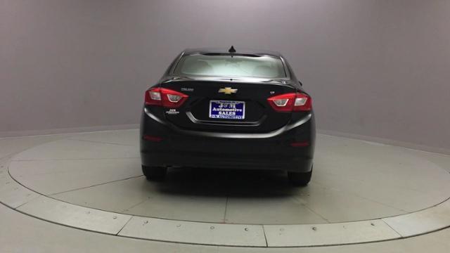 2016 Chevrolet Cruze 4dr Sdn Auto LT, available for sale in Naugatuck, Connecticut | J&M Automotive Sls&Svc LLC. Naugatuck, Connecticut 2016 Chevrolet Cruze 4dr Sdn Auto LT, available for sale in Naugatuck, Connecticut | J&M Automotive Sls&Svc LLC. Naugatuck, Connecticut