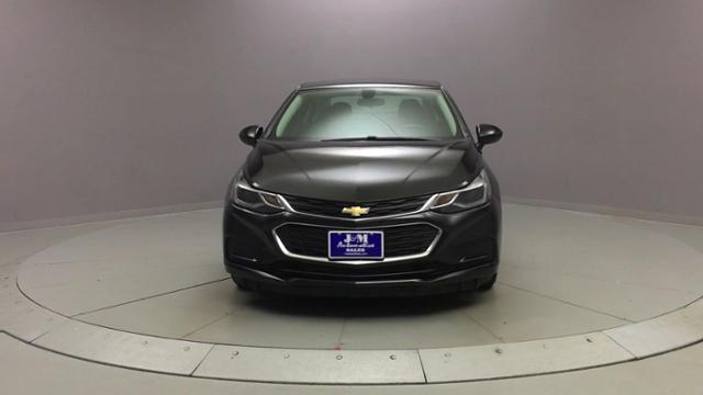 2016 Chevrolet Cruze 4dr Sdn Auto LT, available for sale in Naugatuck, Connecticut | J&M Automotive Sls&Svc LLC. Naugatuck, Connecticut 2016 Chevrolet Cruze 4dr Sdn Auto LT, available for sale in Naugatuck, Connecticut | J&M Automotive Sls&Svc LLC. Naugatuck, Connecticut