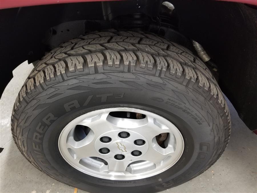 2004 Chevrolet Silverado 1500 Reg Cab 119.0" WB 4WD Z71, available for sale in Bridgeport, Connecticut | CT Auto. Bridgeport, Connecticut 2004 Chevrolet Silverado 1500 Reg Cab 119.0" WB 4WD Z71, available for sale in Bridgeport, Connecticut | CT Auto. Bridgeport, Connecticut