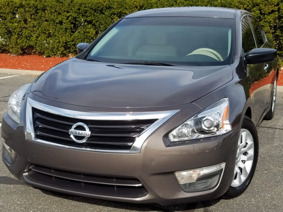 2013 Nissan Altima 4dr Sdn 2.5S w/Push Start,Keyless Entry,Bluetooth, available for sale in Queens, NY