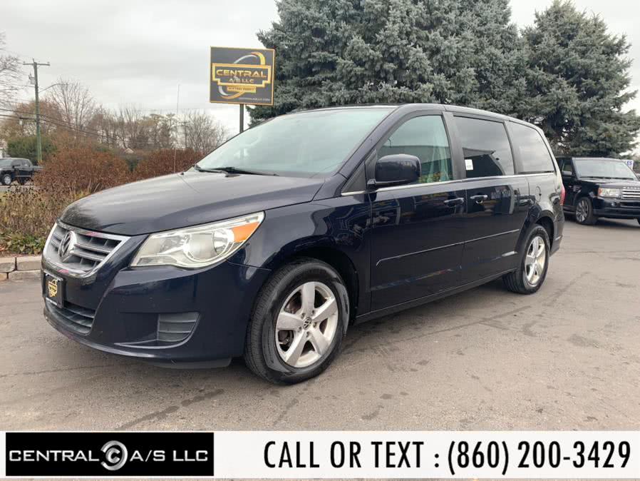 2010 Volkswagen Routan 4dr Wgn SEL w/Navigation, available for sale in East Windsor, Connecticut | Central A/S LLC. East Windsor, Connecticut