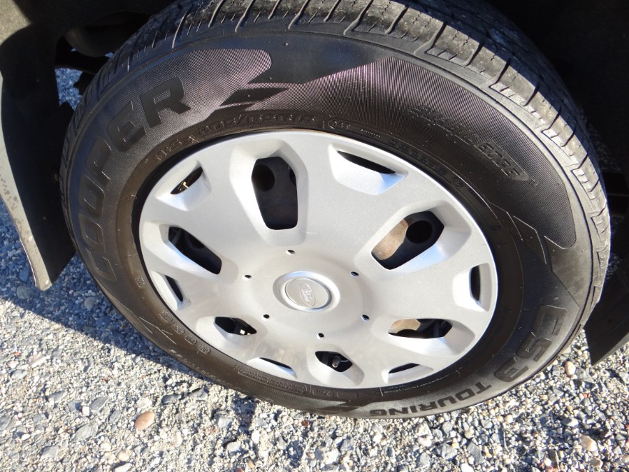 Used Ford Transit Connect 114.6" XL w/o side or rear door glass 2011 | SGM Auto Sales. West Babylon, New York Used Ford Transit Connect 114.6" XL w/o side or rear door glass 2011 | SGM Auto Sales. West Babylon, New York