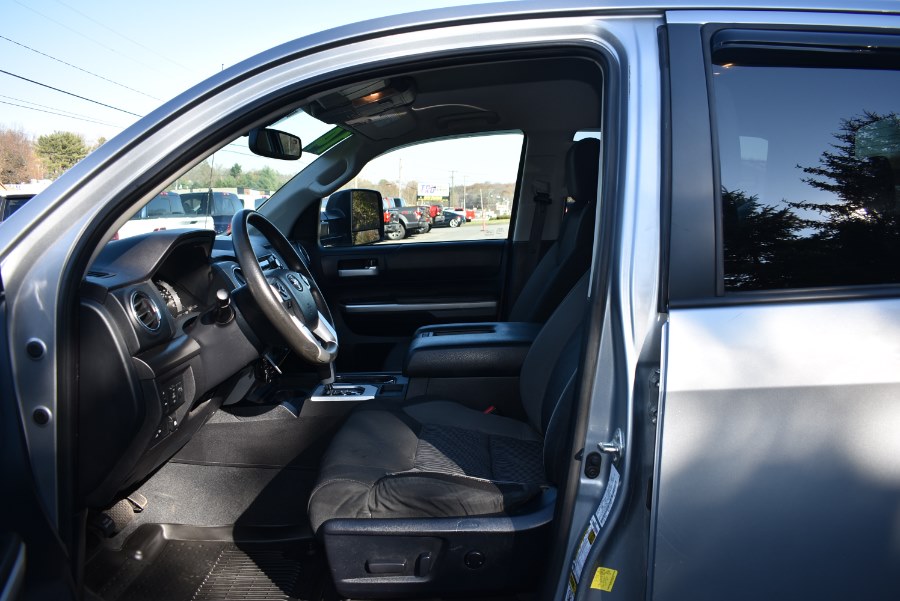 2014 Toyota Tundra 4WD Truck CrewMax 5.7L V8 6-Spd AT SR5 (Natl), available for sale in Berlin, Connecticut | Tru Auto Mall. Berlin, Connecticut 2014 Toyota Tundra 4WD Truck CrewMax 5.7L V8 6-Spd AT SR5 (Natl), available for sale in Berlin, Connecticut | Tru Auto Mall. Berlin, Connecticut