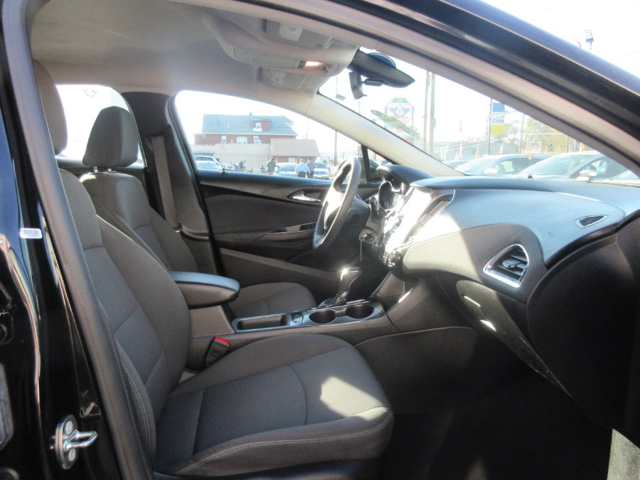 Used Chevrolet Cruze 4dr Sdn 1.4L LT w/1SD 2018 | Route 27 Auto Mall. Linden, New Jersey Used Chevrolet Cruze 4dr Sdn 1.4L LT w/1SD 2018 | Route 27 Auto Mall. Linden, New Jersey