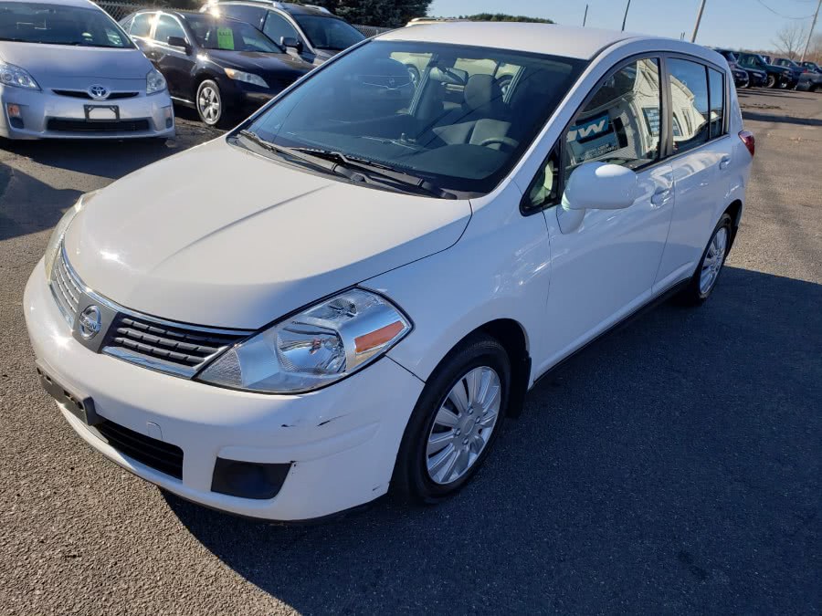 2009 Nissan Versa 5dr HB I4 Auto 1.8 S, available for sale in East Windsor, Connecticut | A1 Auto Sale LLC. East Windsor, Connecticut