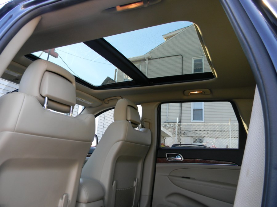 2012 Jeep Grand Cherokee 4WD 4dr Limited, available for sale in Paterson, New Jersey | DZ Automall. Paterson, New Jersey 2012 Jeep Grand Cherokee 4WD 4dr Limited, available for sale in Paterson, New Jersey | DZ Automall. Paterson, New Jersey
