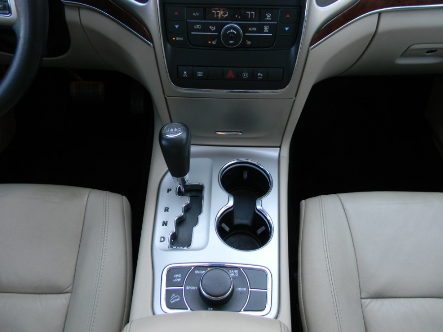 2012 Jeep Grand Cherokee 4WD 4dr Limited, available for sale in Paterson, New Jersey | DZ Automall. Paterson, New Jersey 2012 Jeep Grand Cherokee 4WD 4dr Limited, available for sale in Paterson, New Jersey | DZ Automall. Paterson, New Jersey
