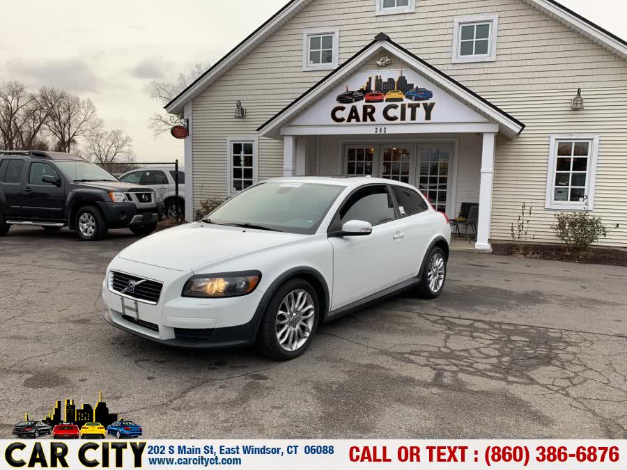 2009 Volvo C30 2dr Cpe Auto w/Sunroof, available for sale in East Windsor, Connecticut | Car City LLC. East Windsor, Connecticut